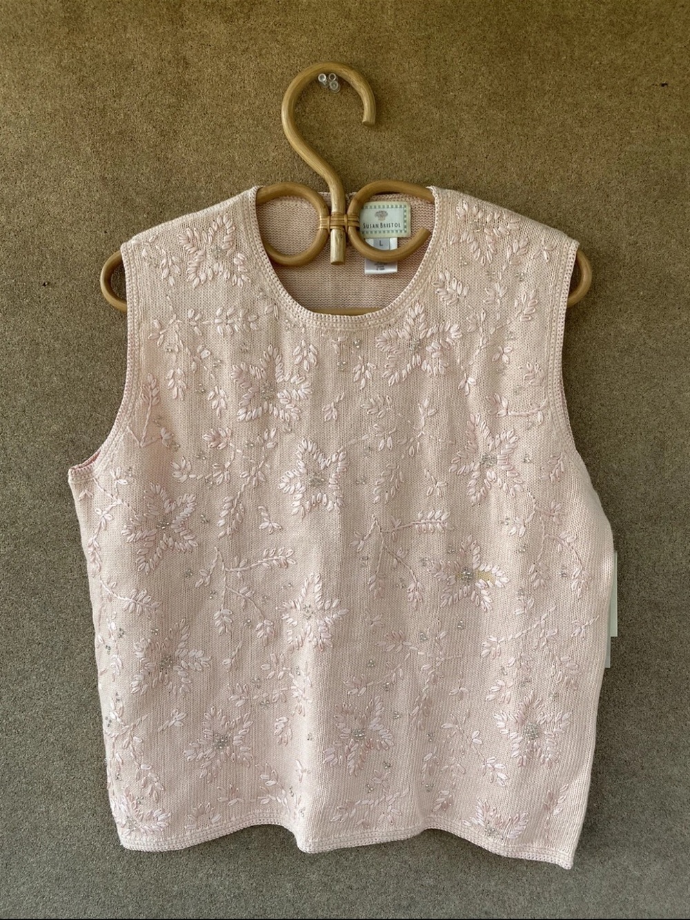 Susan Bristol Pale Pink embroidered Floral Sleeveless Knit Top- large
